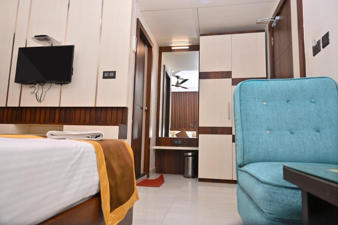 Hotel Silver Land New Digha With Rooftop Pool Экстерьер фото