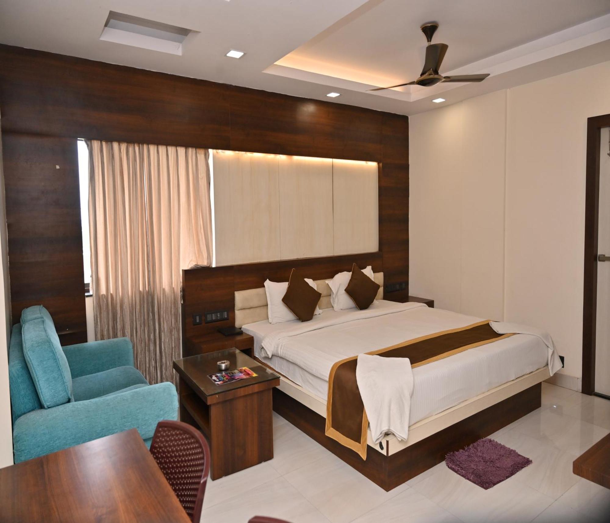 Hotel Silver Land New Digha With Rooftop Pool Экстерьер фото