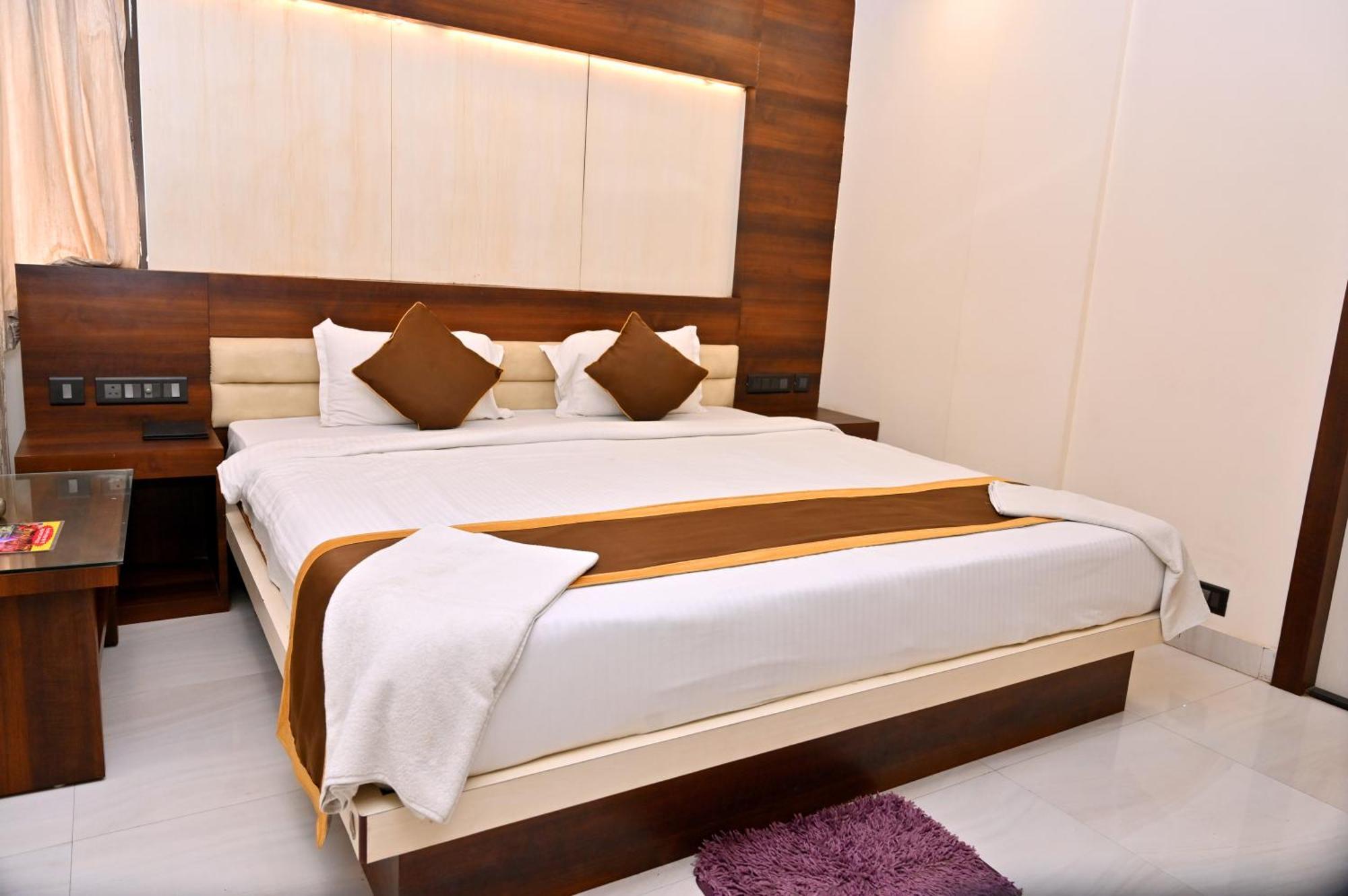 Hotel Silver Land New Digha With Rooftop Pool Экстерьер фото